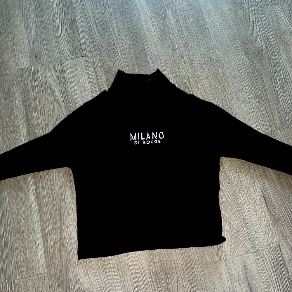 Black long sleeve Milano T shirt